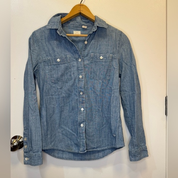 Women’s Dockers Light Blue Denim Button Down Shirt Size Petite Small - Picture 1 of 14